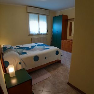Appartamento in affitto breve a Reggio Emilia con camera da letto matrimoniale